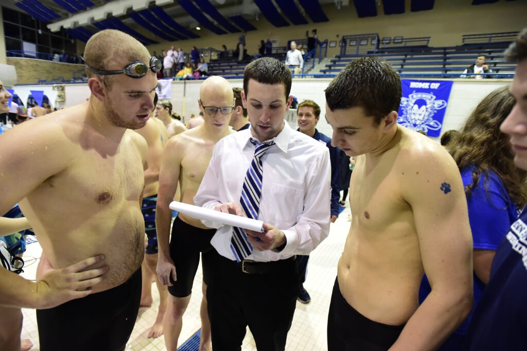 authoritatively pointing at the clipboard!